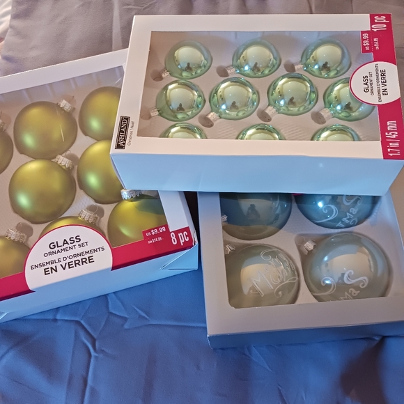 Christmas Balls - Picture 2 of 10